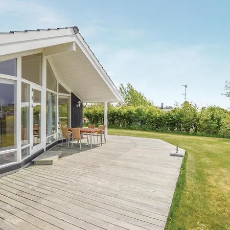 Holiday home Three-bedroom Holiday In *